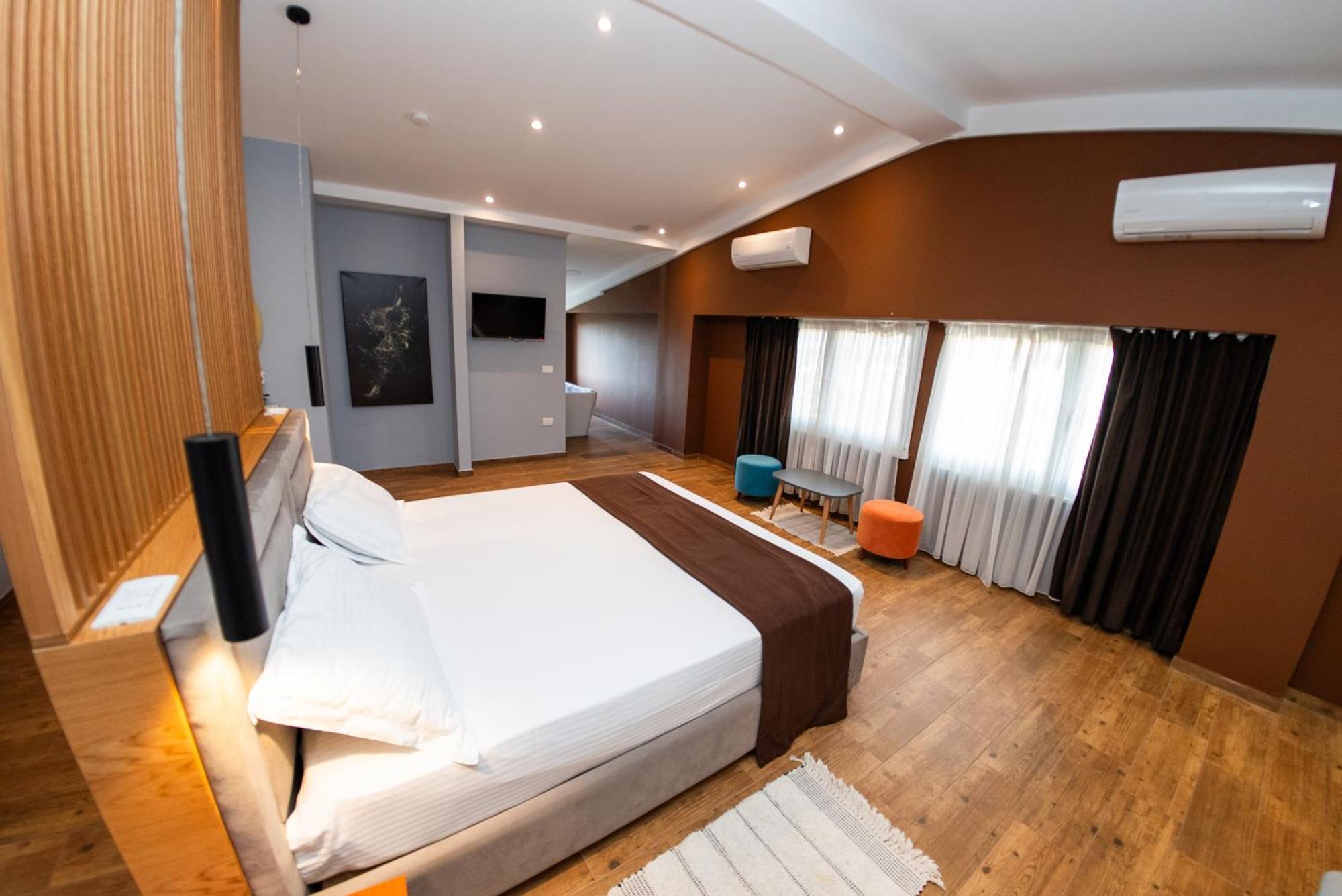 Olivar Hotel Tirana Selitë e Vogël Exteriér fotografie