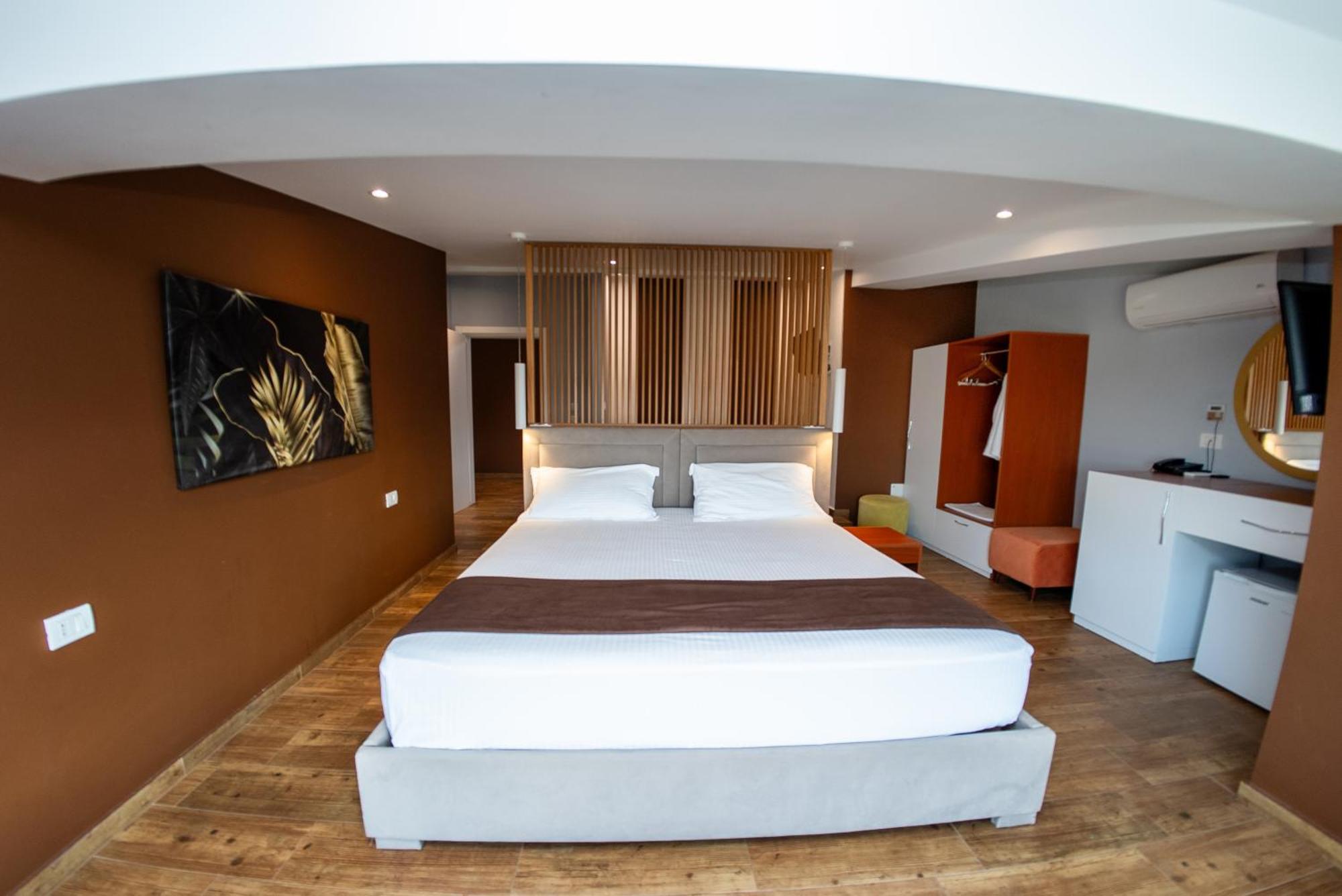 Olivar Hotel Tirana Selitë e Vogël Exteriér fotografie