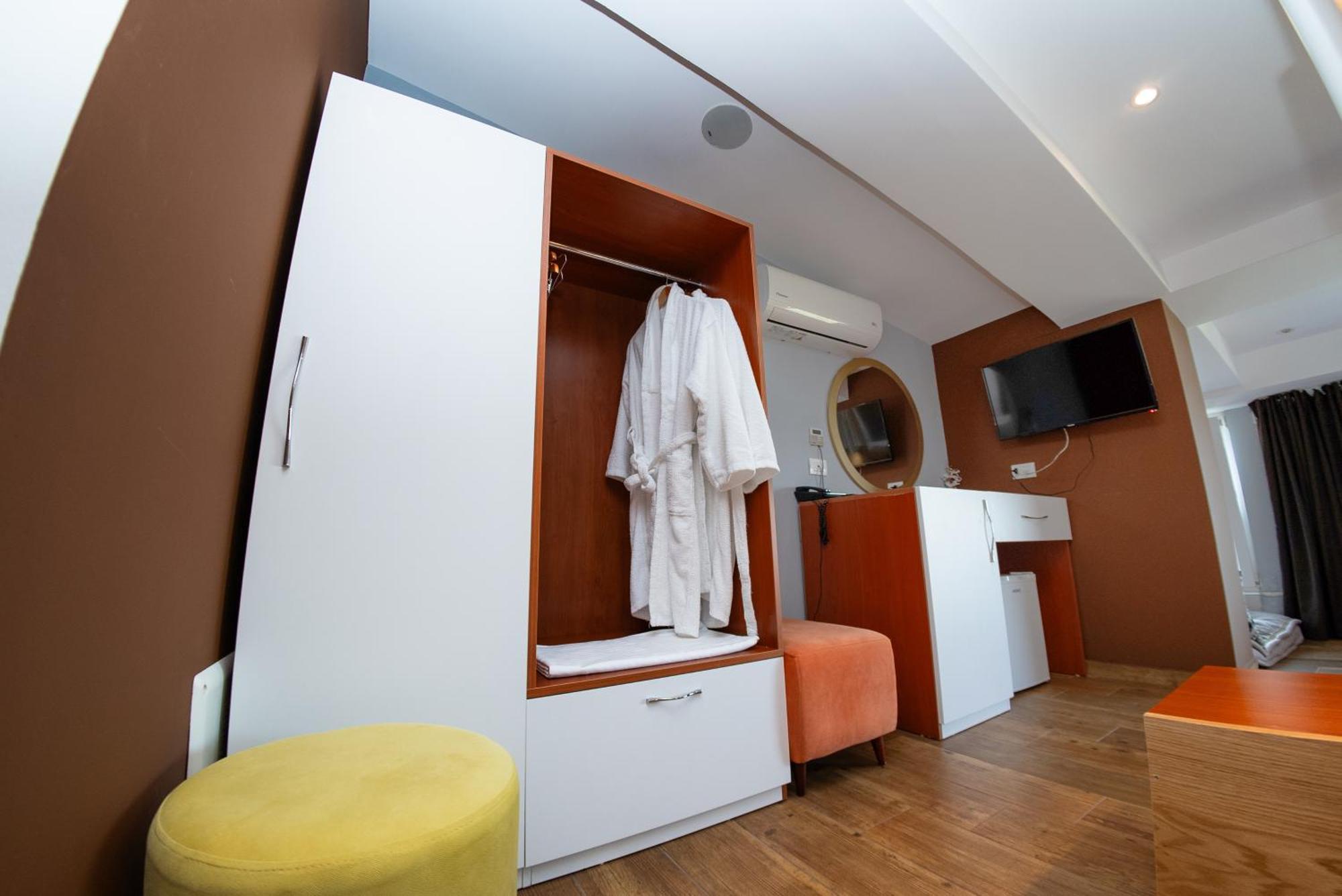 Olivar Hotel Tirana Selitë e Vogël Exteriér fotografie