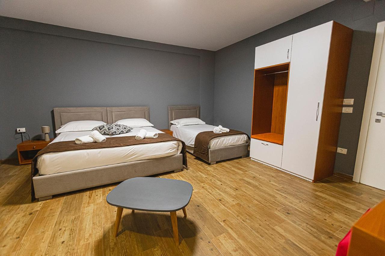 Olivar Hotel Tirana Selitë e Vogël Exteriér fotografie